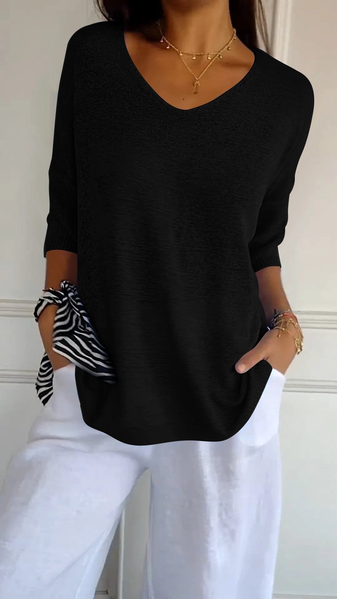 🔥Spring Sale 49% OFF - Solid V-neck knitted top