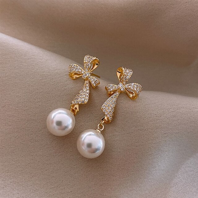Luxurious Bowknot Pearl Dangle Earrings