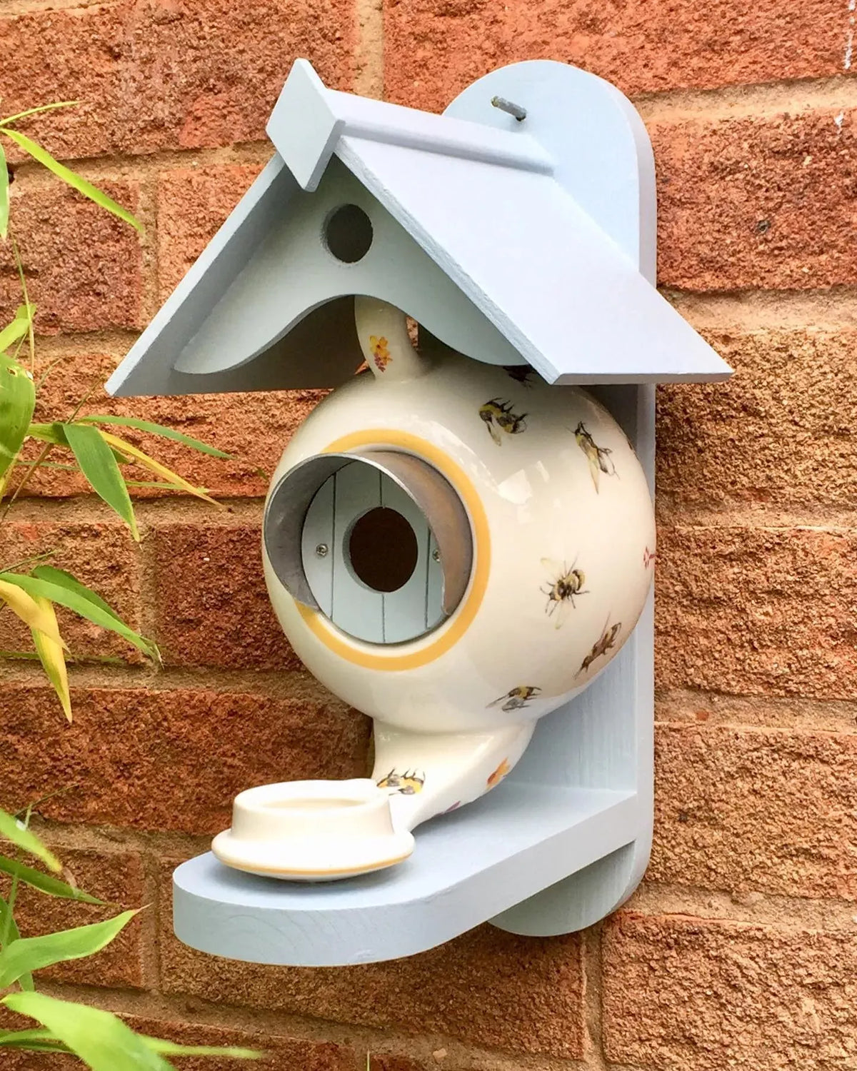 🐦Teapot Bird House and Feeder[ 🔥BUY 2 FREE SHIPPING🔥]