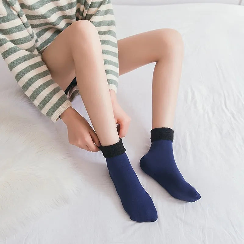 (🎅EARLY CHRISTMAS SALE-49% OFF) Unisex Snugly Velvet Winter Thermal Socks & BUY 3 GET EXTRA 10% OFF