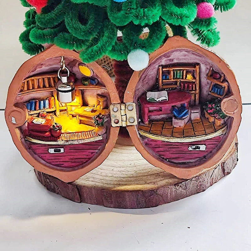 Handmade.🏠Walnut Shell Doll House--mini library, tiny World inside walnuts
