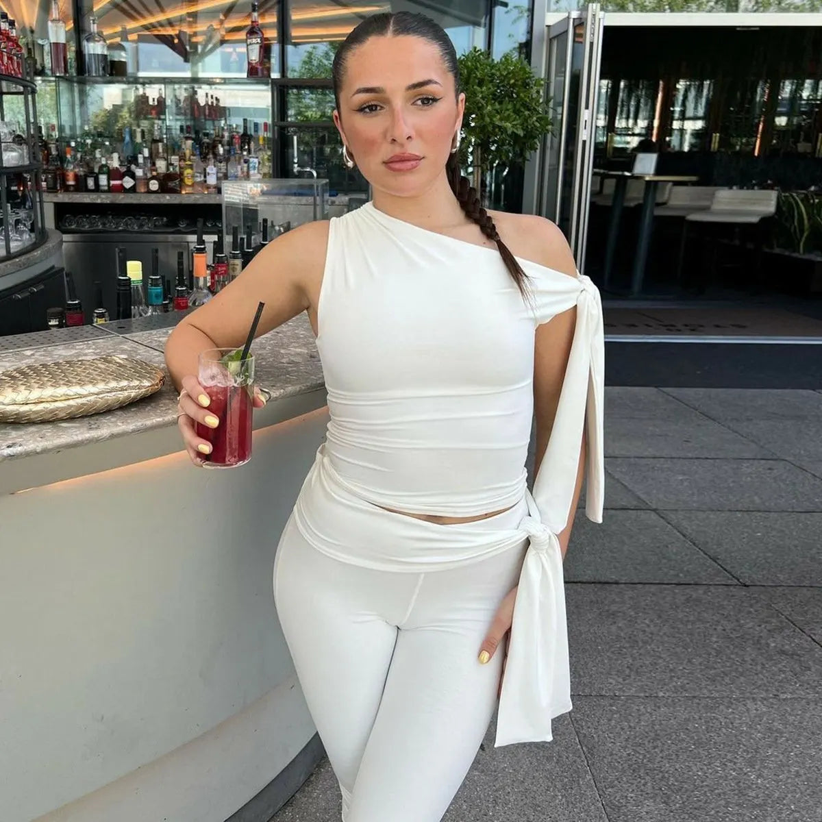 Women's Solid Asymmetrical Neck Knot Design Top & High Waist Capri Pants Two-piece Set