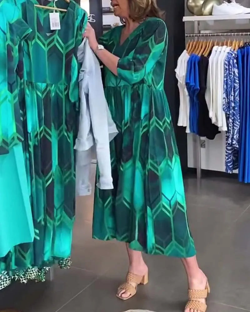 Three-quarter sleeves V-neck printed dress