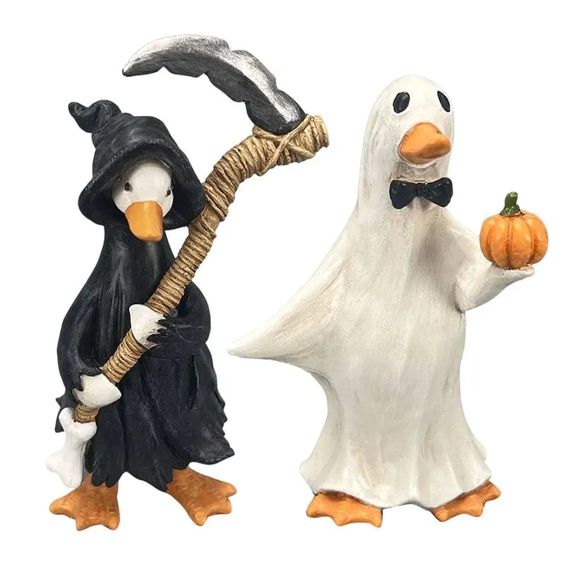 🔥 HOT SALE 🔥🎃BORING HALLOWEEN DECOR?🎃 Spooky Duck Set – Hand-Painted, 5 Characters, Weather-Resistant – For Shelves, Desks & Outdoors! 🦇