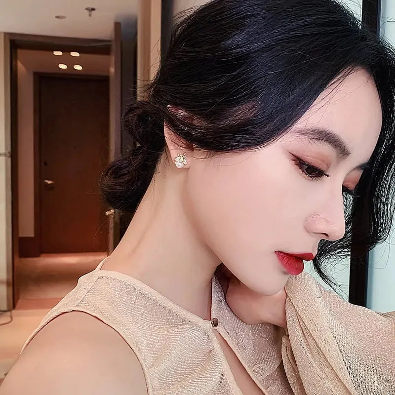 Korean Style Bee Pearl Stud Earrings