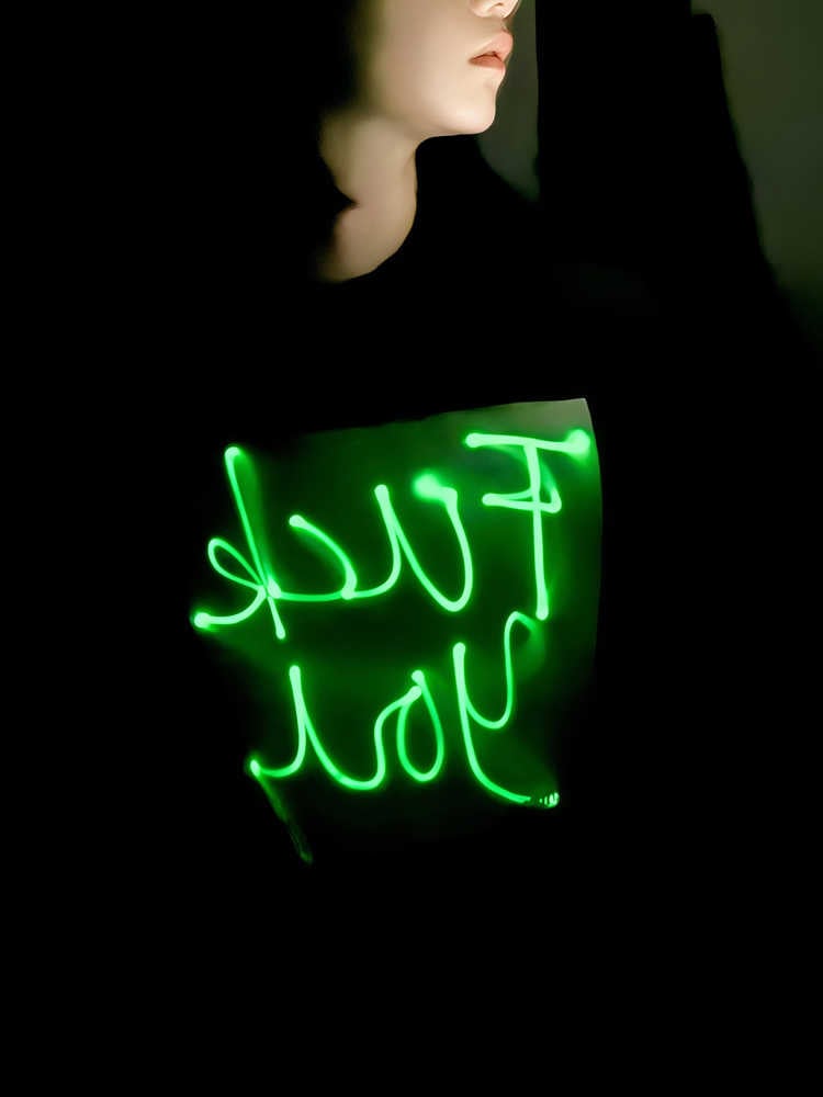 Glow-in-the-dark panels with short sleeves