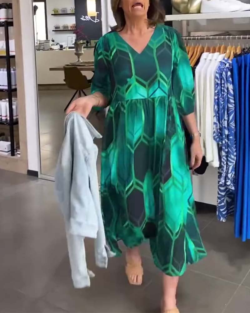 Three-quarter sleeves V-neck printed dress