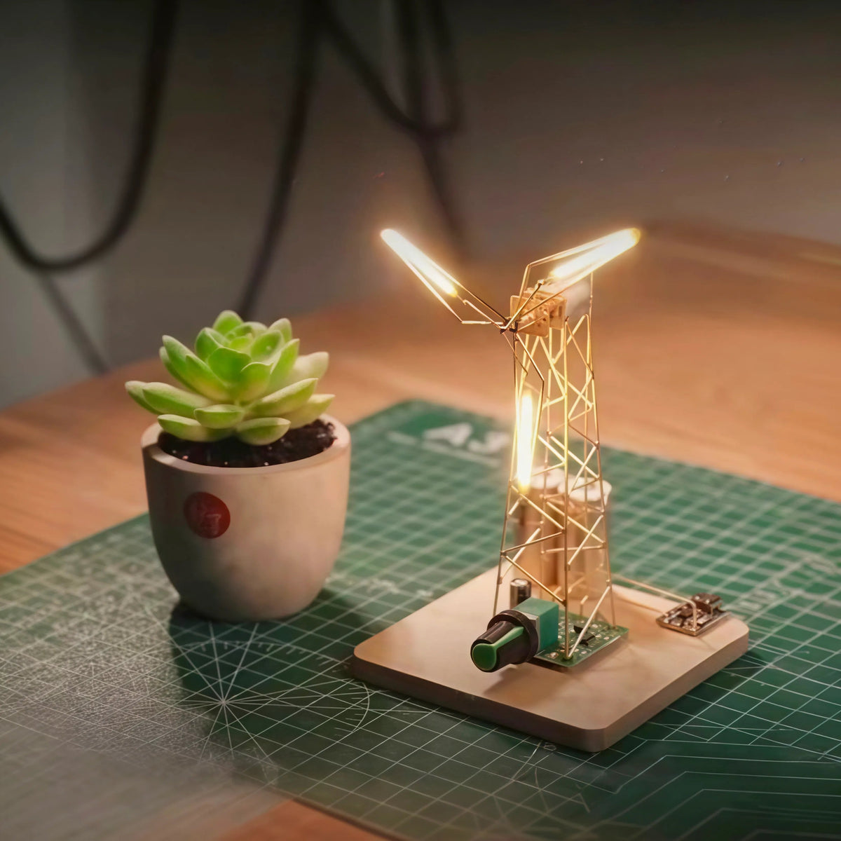 🔥HOT SALE🔥🏆Hot Sale 💡DIY Industrial Retro Windmill Lamp | Hand-Craft Your Own Warm Ambience