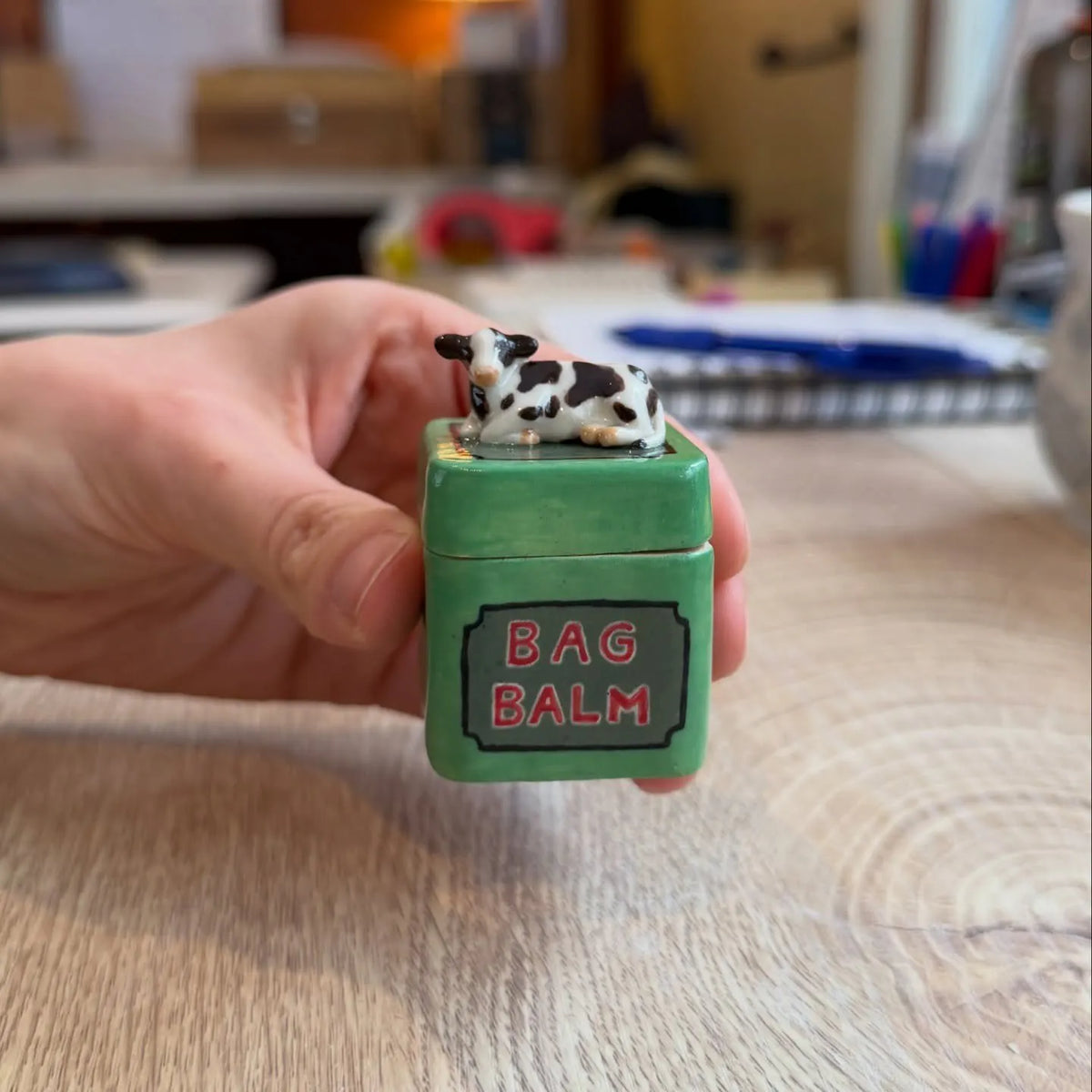 🐄 Mini Cow-Topped Ceramic Trinket Box – A Tiny, Adorable Collectible
