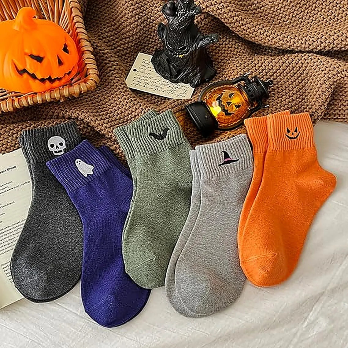 🎉5 Pairs Halloween Embroidered Ankle Socks 🎃