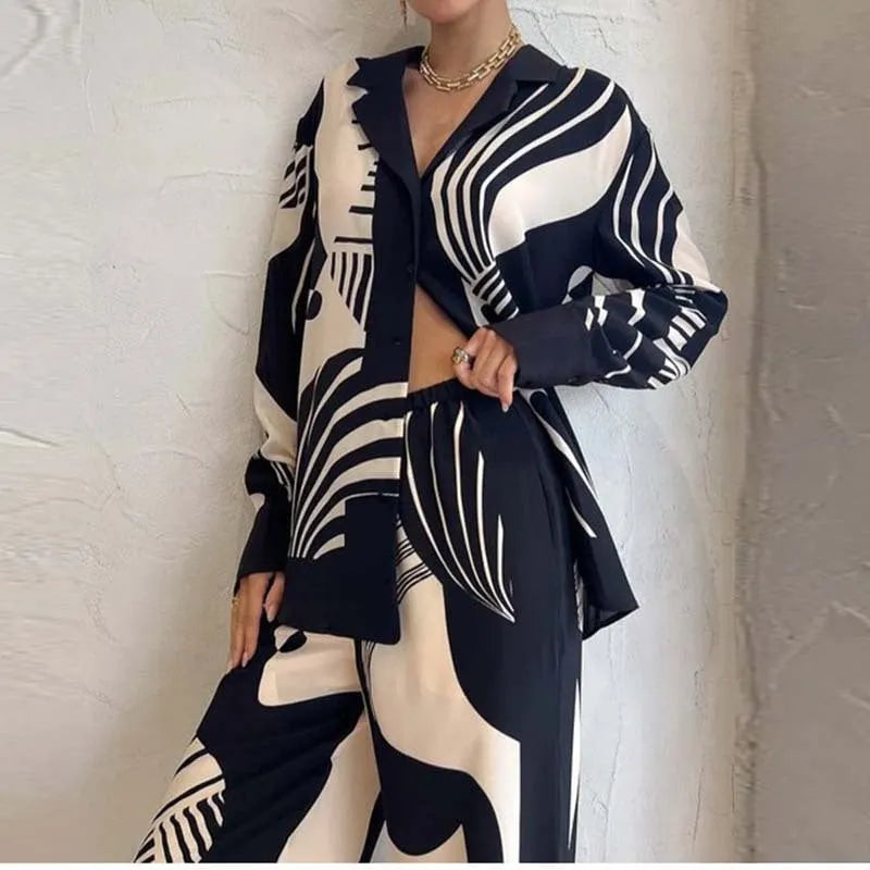 Weekend Escape Exclusive Print Contrast Trims Drape Two-Piece Set