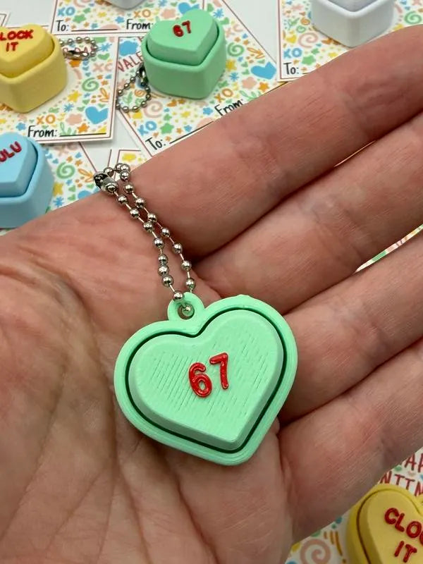 🔥HOT SALE🔥🧠Brain Rot Sayings Set – Valentine's Day Fidget Clicker Keychain Classroom Pack (Set of 20)