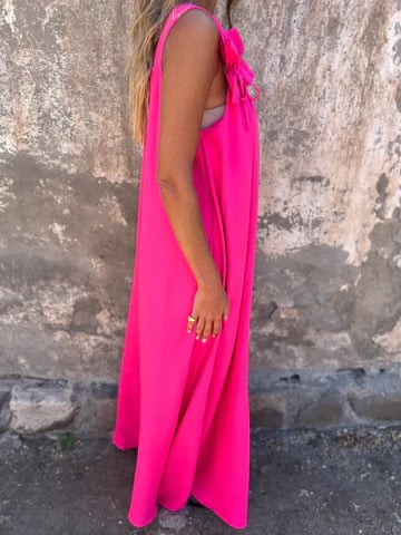 💕 Solid color dress for women with floral strap and U-neckline