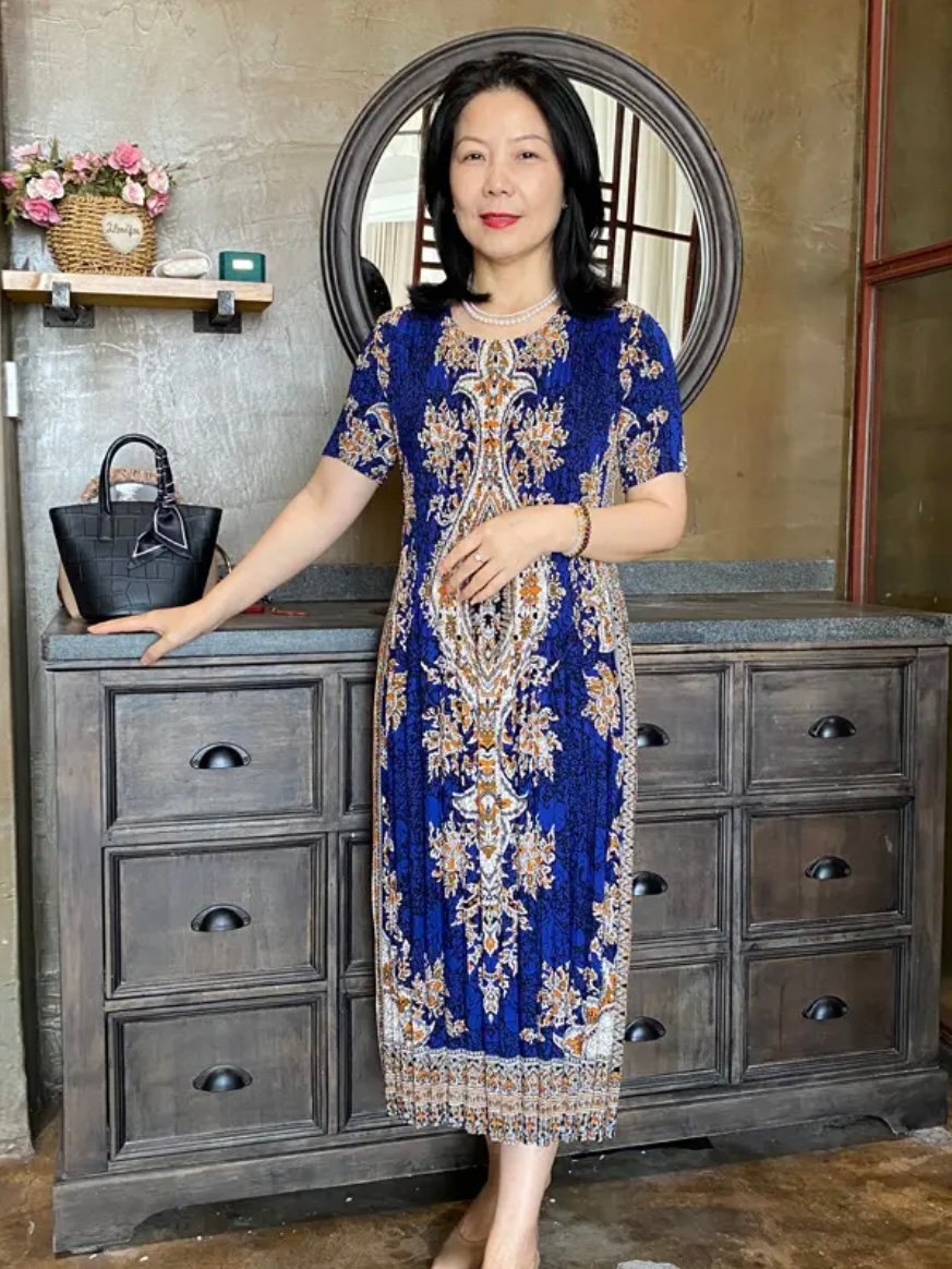 Women's ultra stretch print pleated dress