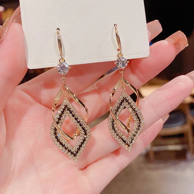 Women's Luxury Double Geometric Hollow Drop Earrings