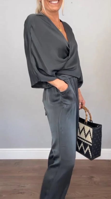 Women's V-neck Casual Comfortable Satin Suit💖Buy 2 Sets Free Shipping