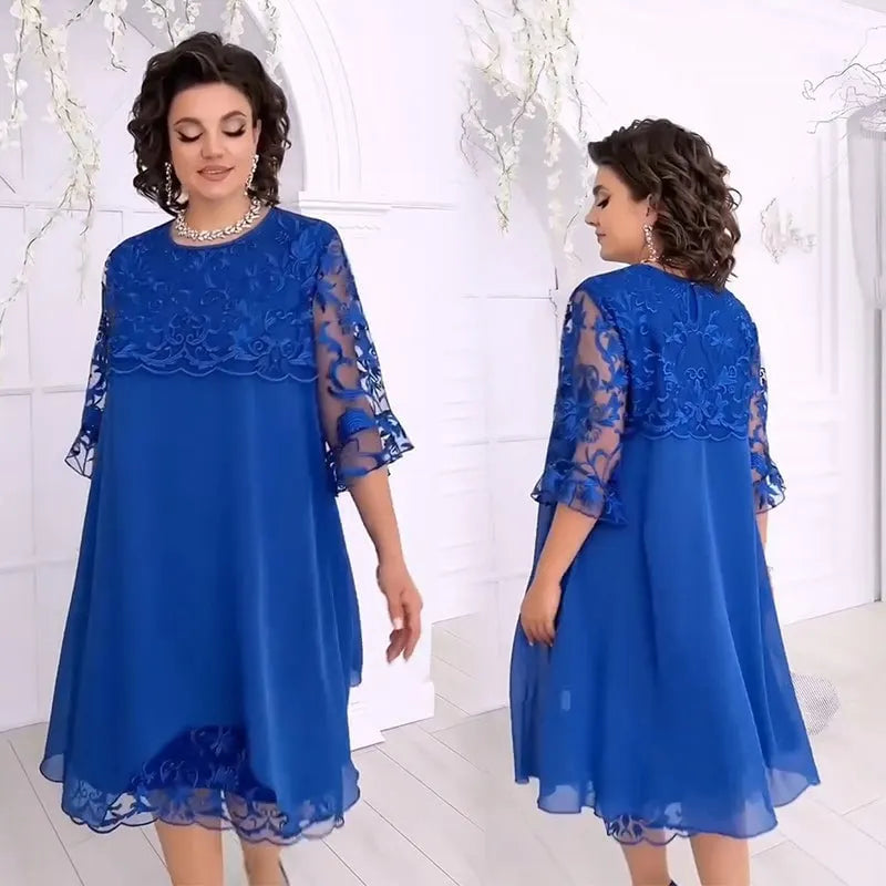 Transparentes Spitzenkleid in Layering-Optik