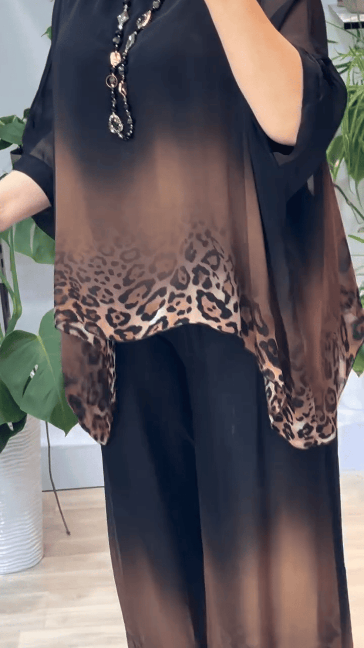 Women's Gradient Leopard Print Crew Neck Top And Wide Leg Pants Set