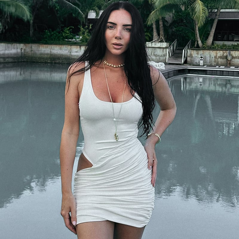 Solid color U-neck sleeveless sexy hip dress