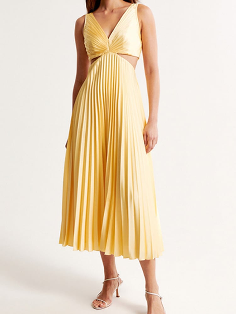 Elegant V-neck Sleeveless Backless Pleated Maxi Dress