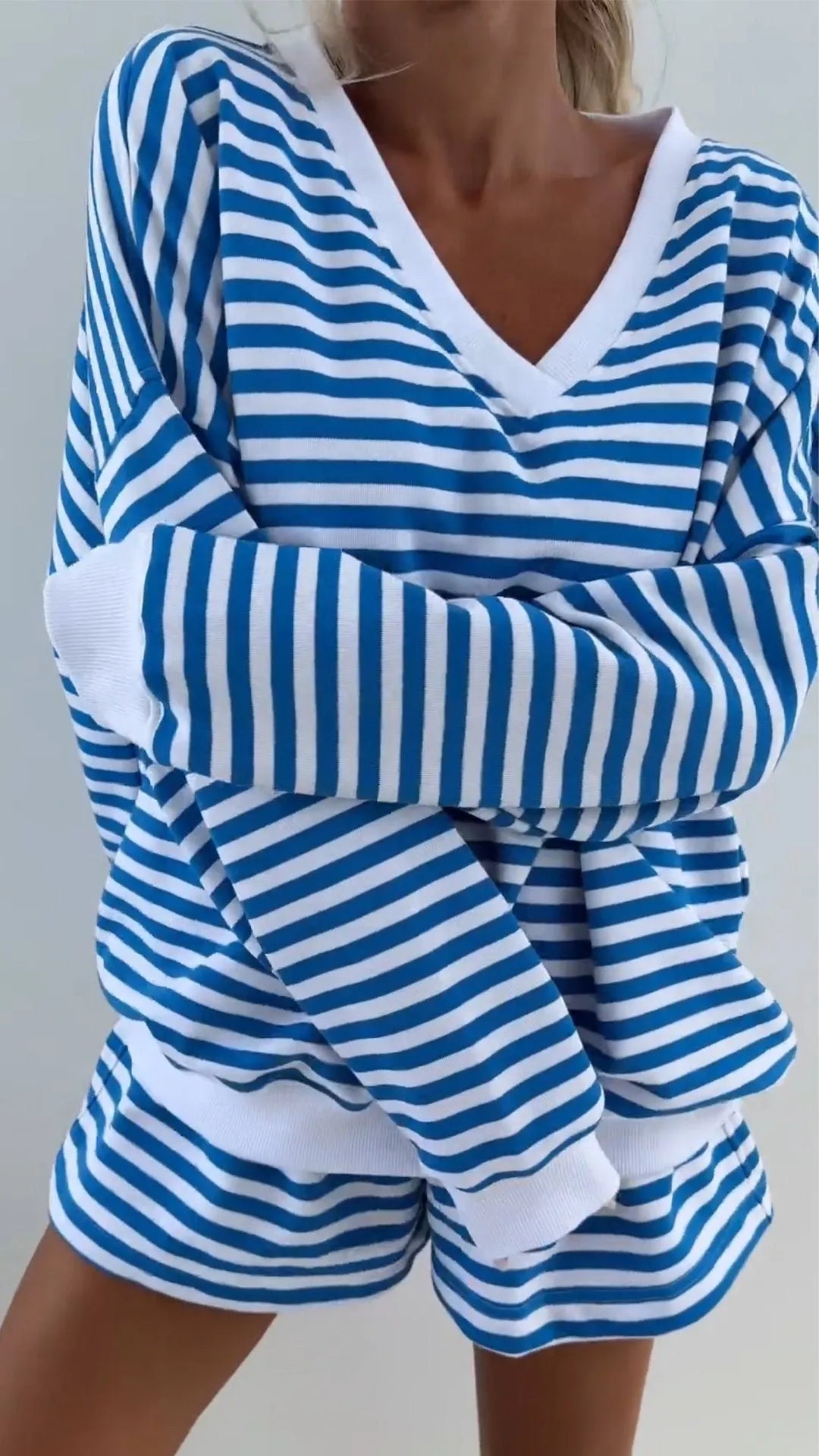 Women's V-neck Long-sleeved Casual Two-piece Suit