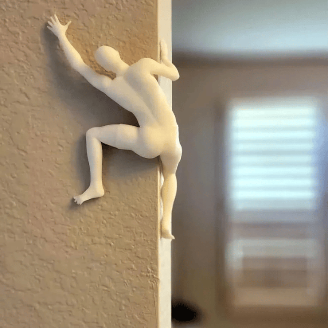 💕Unique Climber Sculpture Wall Decor