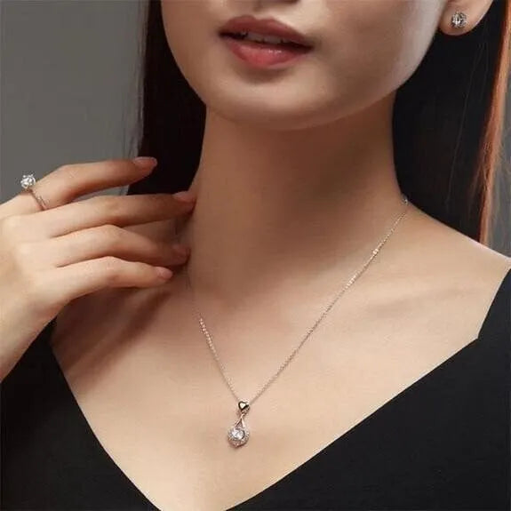 (New Year Sale- SAVE 48% OFF)🎁Perfect Gift - Twinkling Heart Waterdrop Stone Necklace