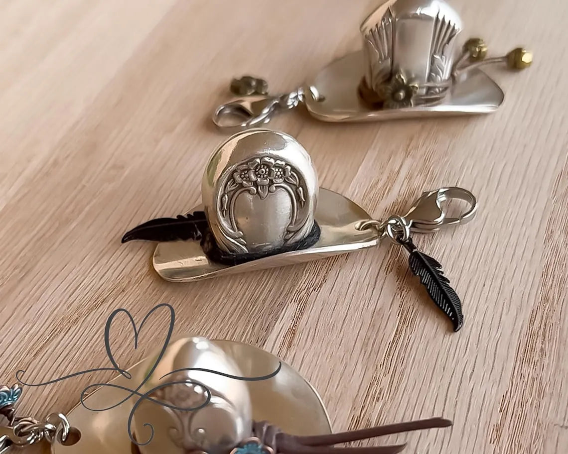 🎉⏰✨Vintage Cowboy Hat Pendant