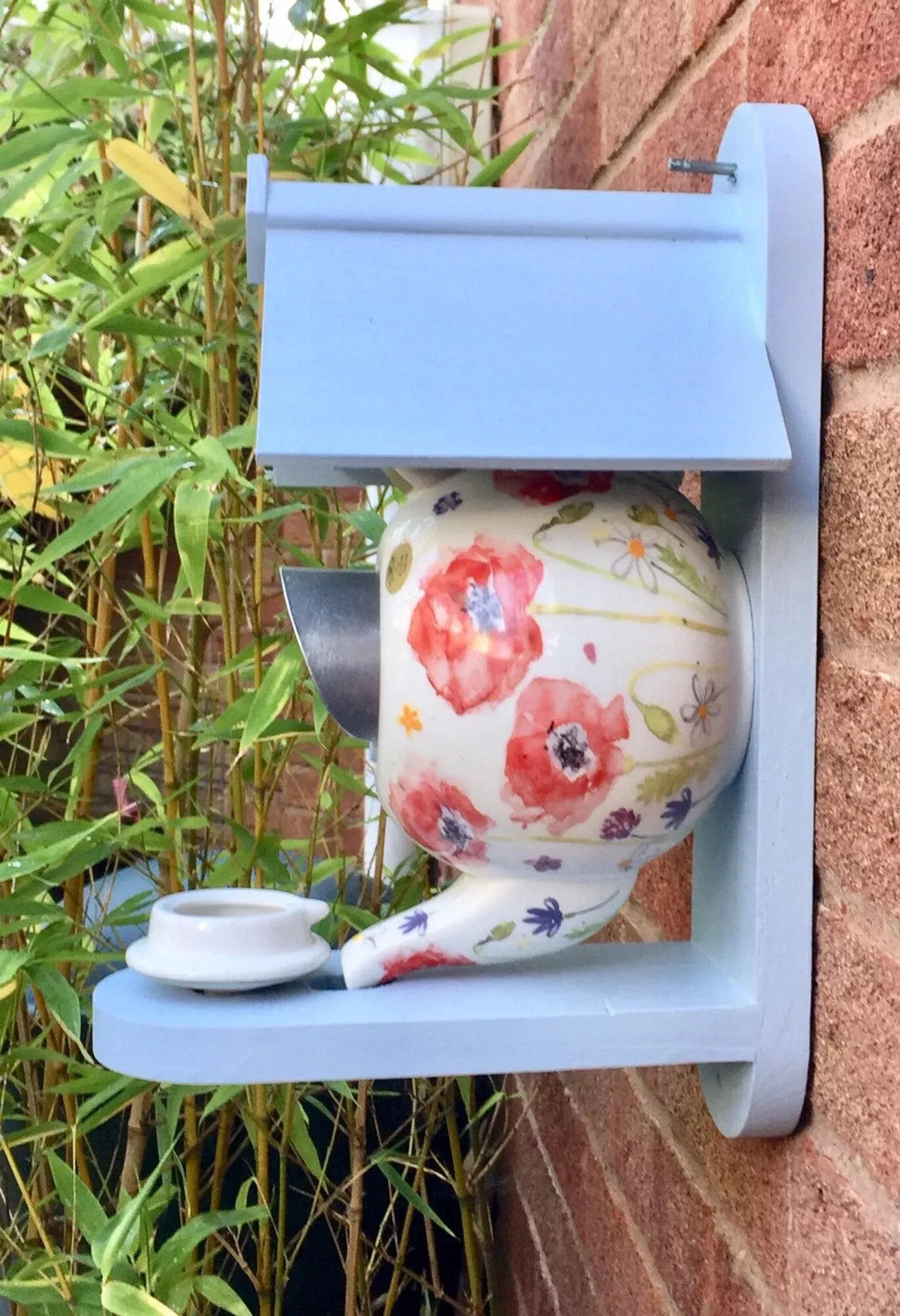 🐦Teapot Bird House and Feeder[ 🔥BUY 2 FREE SHIPPING🔥]
