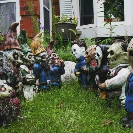 HORROR MOVIE GARDEN GNOMES KILLER