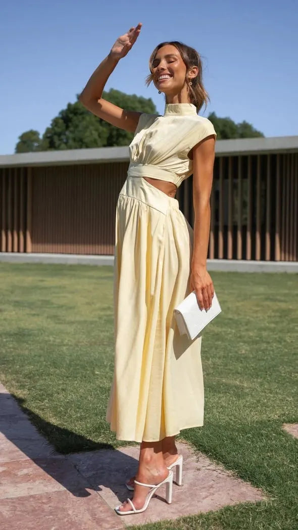 Cutout Waist Pocketed Vacation Midi/Mixi Dress