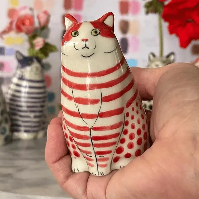🎉Hand-Painted Cat Vase Collection(🥰Buy 1 Get 1 Free🥰)