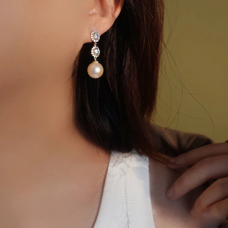 Korean style light luxury pearl flower earrings