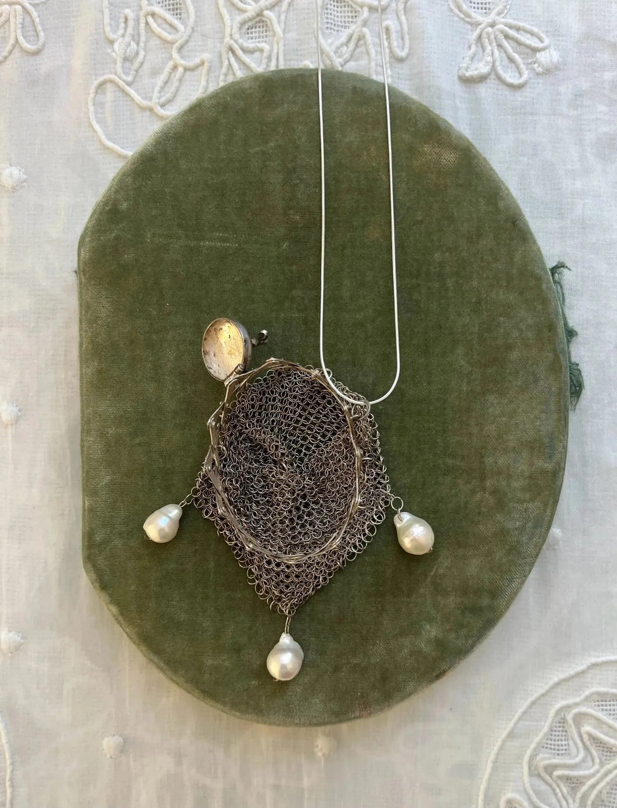 🐕Rare Antique Dog Motif Baroque Pearl Chainmail Purse Necklace📿