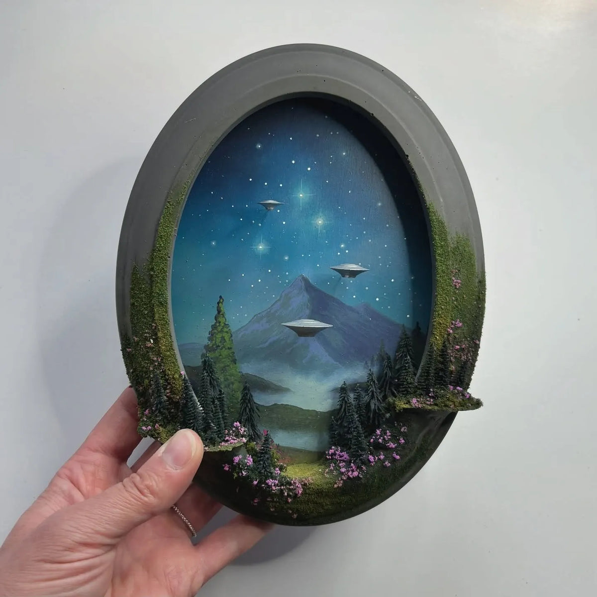 🔥LAST DAY 49% OFF - 👽🛸 Handmade UFO Diorama Art Sculpture