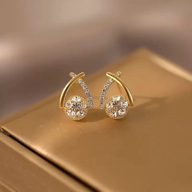 Women's Fashion Cross Stud Earrings