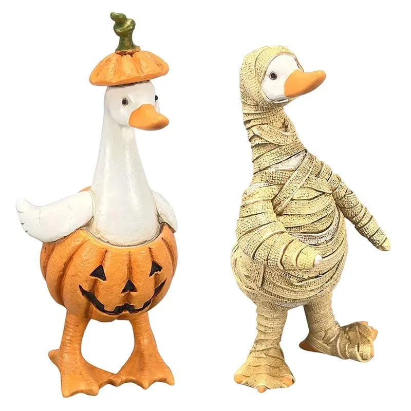 🔥 HOT SALE 🔥🎃BORING HALLOWEEN DECOR?🎃 Spooky Duck Set – Hand-Painted, 5 Characters, Weather-Resistant – For Shelves, Desks & Outdoors! 🦇